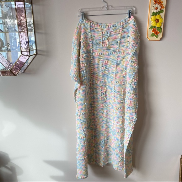 Vintage Knit Crochet Alphabet Baby Child Blanket Pastel Colours - Picture 5 of 5